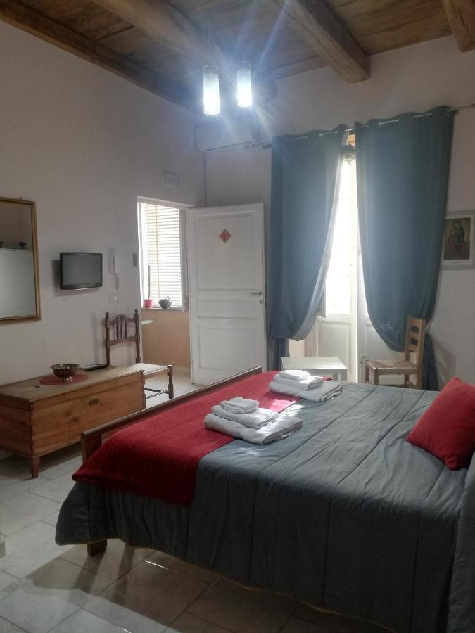 B&B Parva Domus 拉默齐亚泰尔默 外观 照片